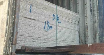 三亚 芝麻白花岗岩石材3.0公分光面毛板装柜出货