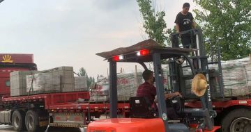 三亚 黄金麻冰裂纹，地铺石装车