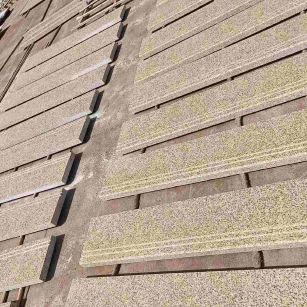 三亚 黄金麻花岗岩光面楼梯踏步