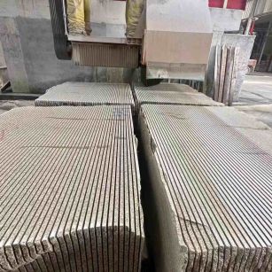 三亚 车间生产日常，黄金麻白麻花岗岩