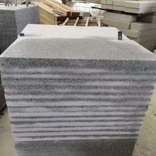 三亚 芝麻白5公分火烧地铺成品，900*400，规格可定制