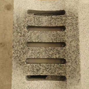 三亚 芝麻白拉丝面花岗岩U型开槽排水槽