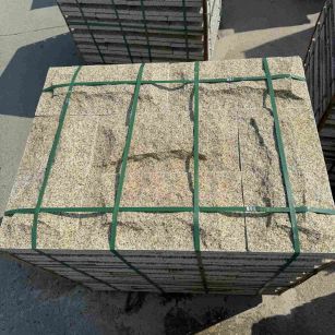 三亚 黄金麻花岗岩石材自然面蘑菇石成品