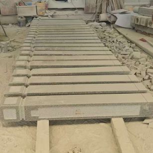 三亚 芝麻白异形加工雕刻-栏杆大柱，方柱