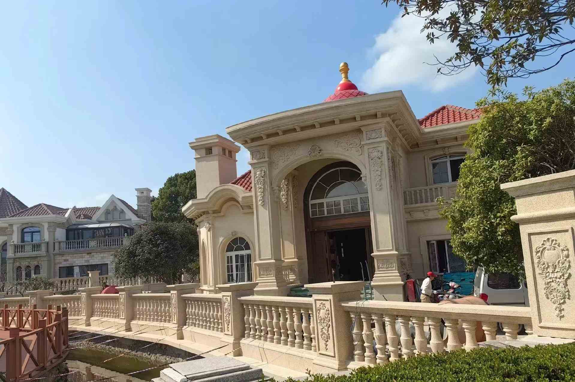 三亚 黄金麻花岗岩欧式别墅