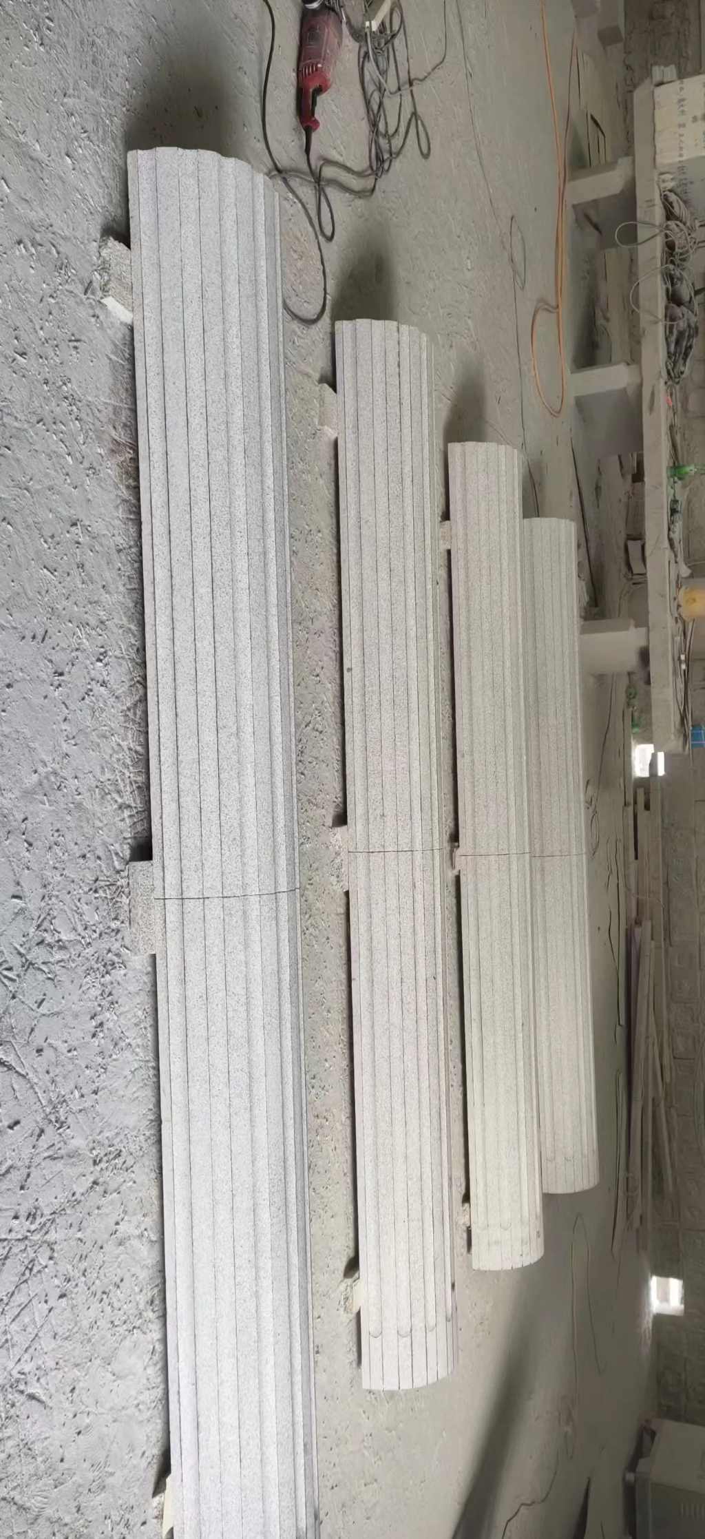 三亚 花岗岩厂家带你看白麻花岗岩门楼大柱柱皮