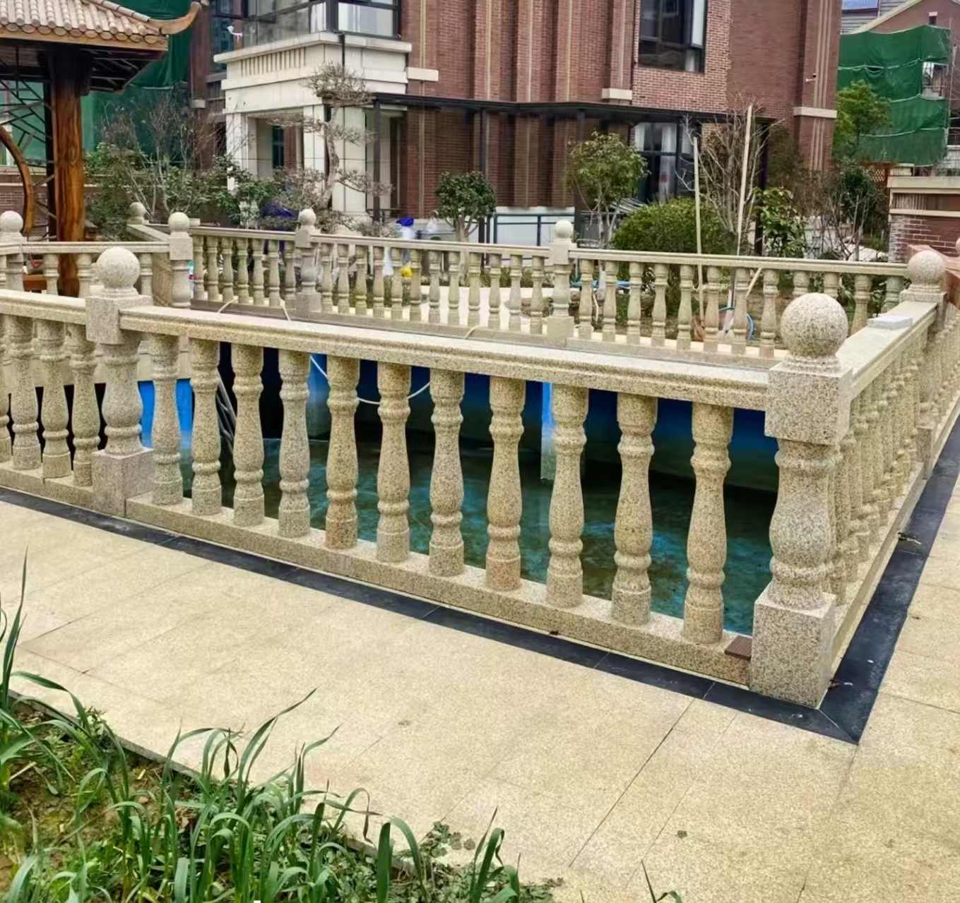 三亚黄金麻花岗岩石材栏杆，扶手，将军柱，花瓶柱