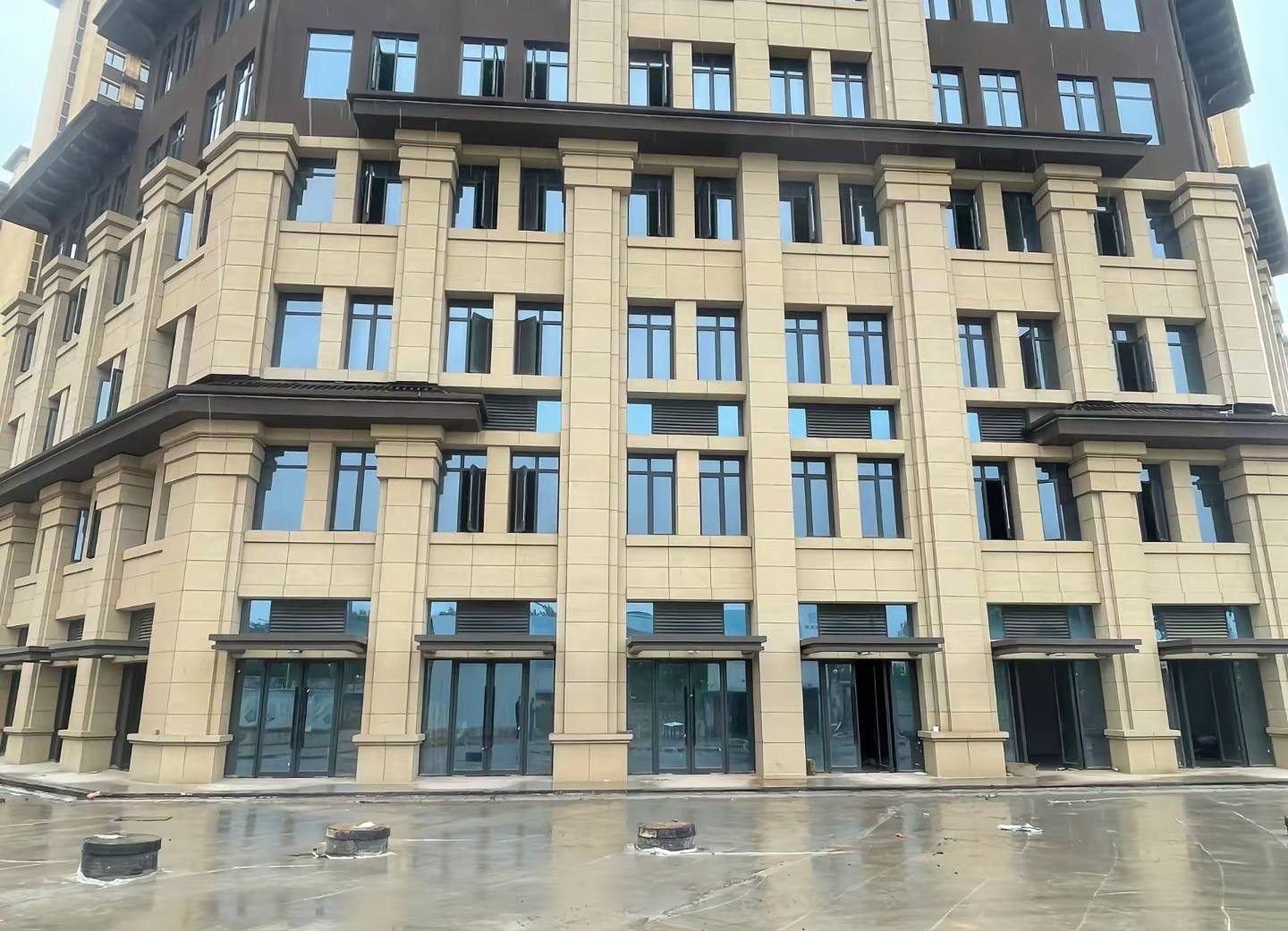 三亚 黄金麻花岗岩荔枝面小区外墙干挂