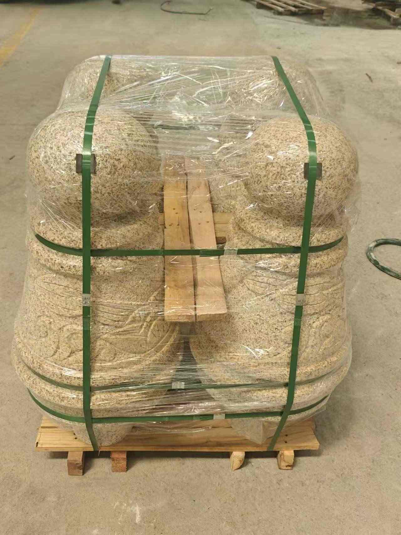 三亚 黄金麻异形定制雕花——棒棒糖挡车柱