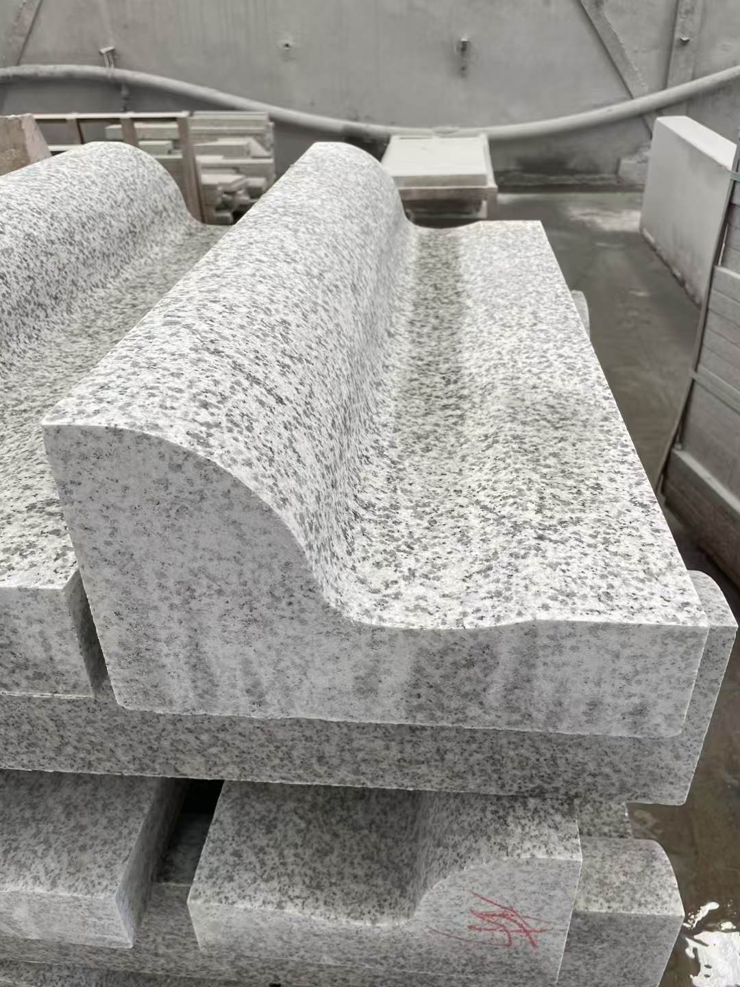 三亚 白麻花岗岩S型路沿石，路侧石，马路牙子等