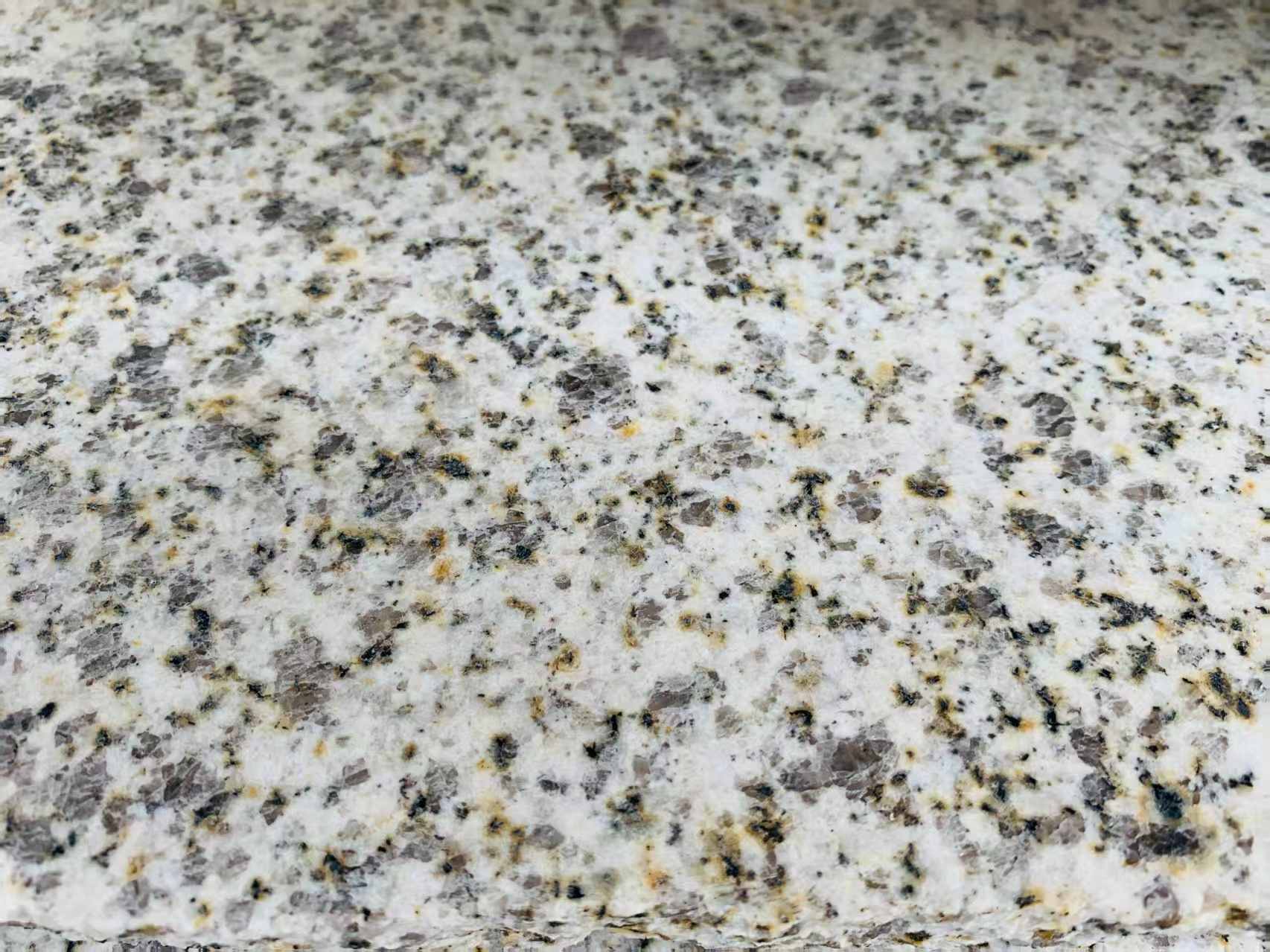 三亚 黄金麻花岗岩石材浅黄光面