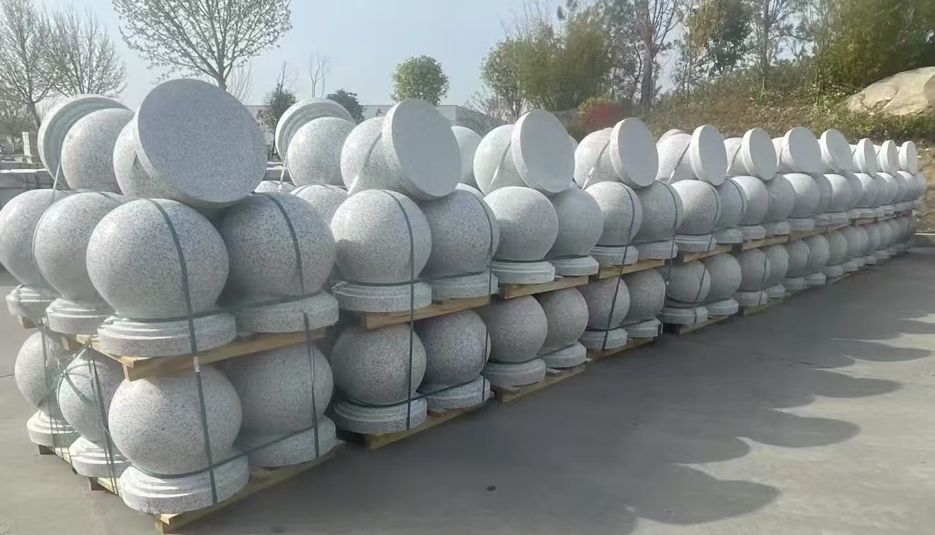 三亚 白麻花岗岩石材圆球，石球，挡车球，隔离球，景观石球，风水球等