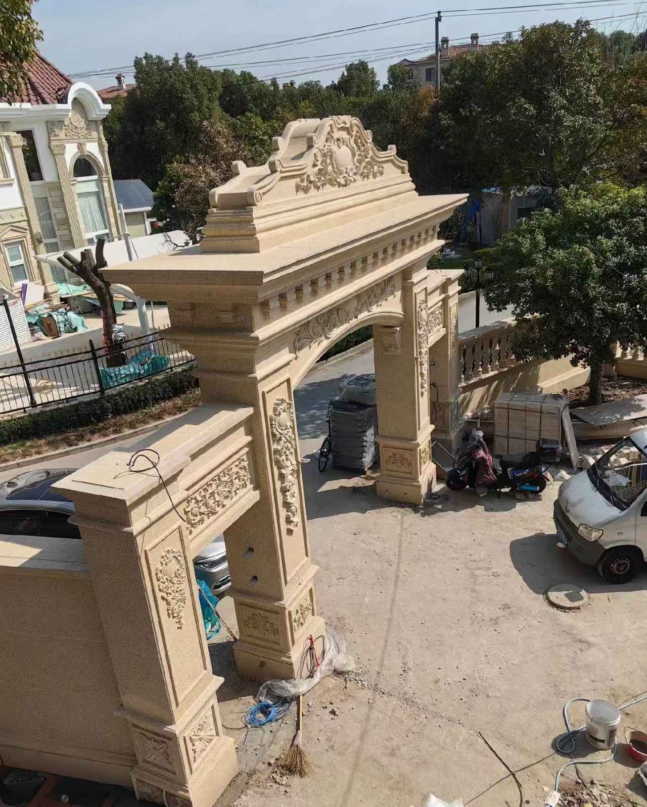 三亚 黄金麻荔枝面花岗岩别墅门楼