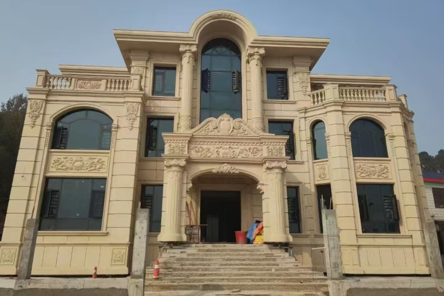 三亚 黄金麻花岗岩别墅外墙干挂