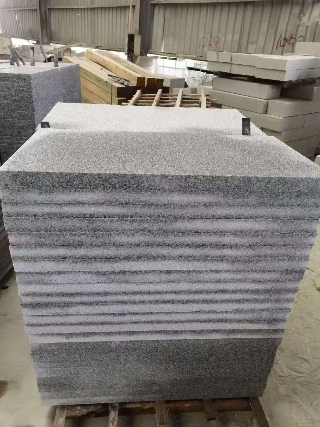 三亚 芝麻白5公分火烧地铺成品，900*400，规格可定制