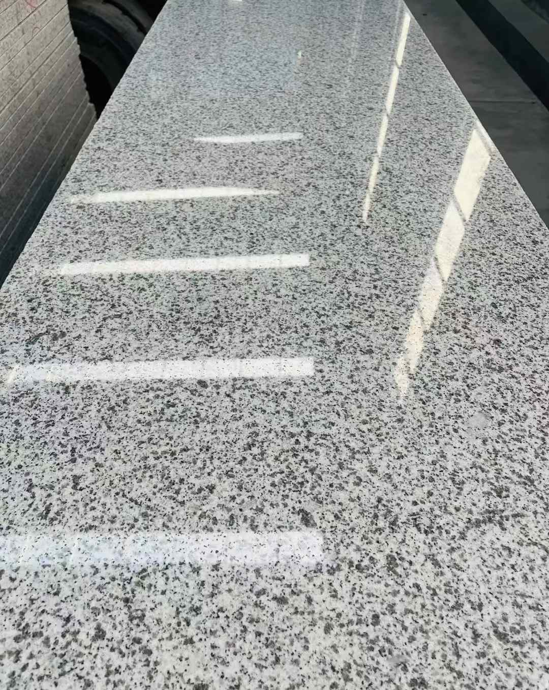 三亚 白麻花岗岩光面毛板